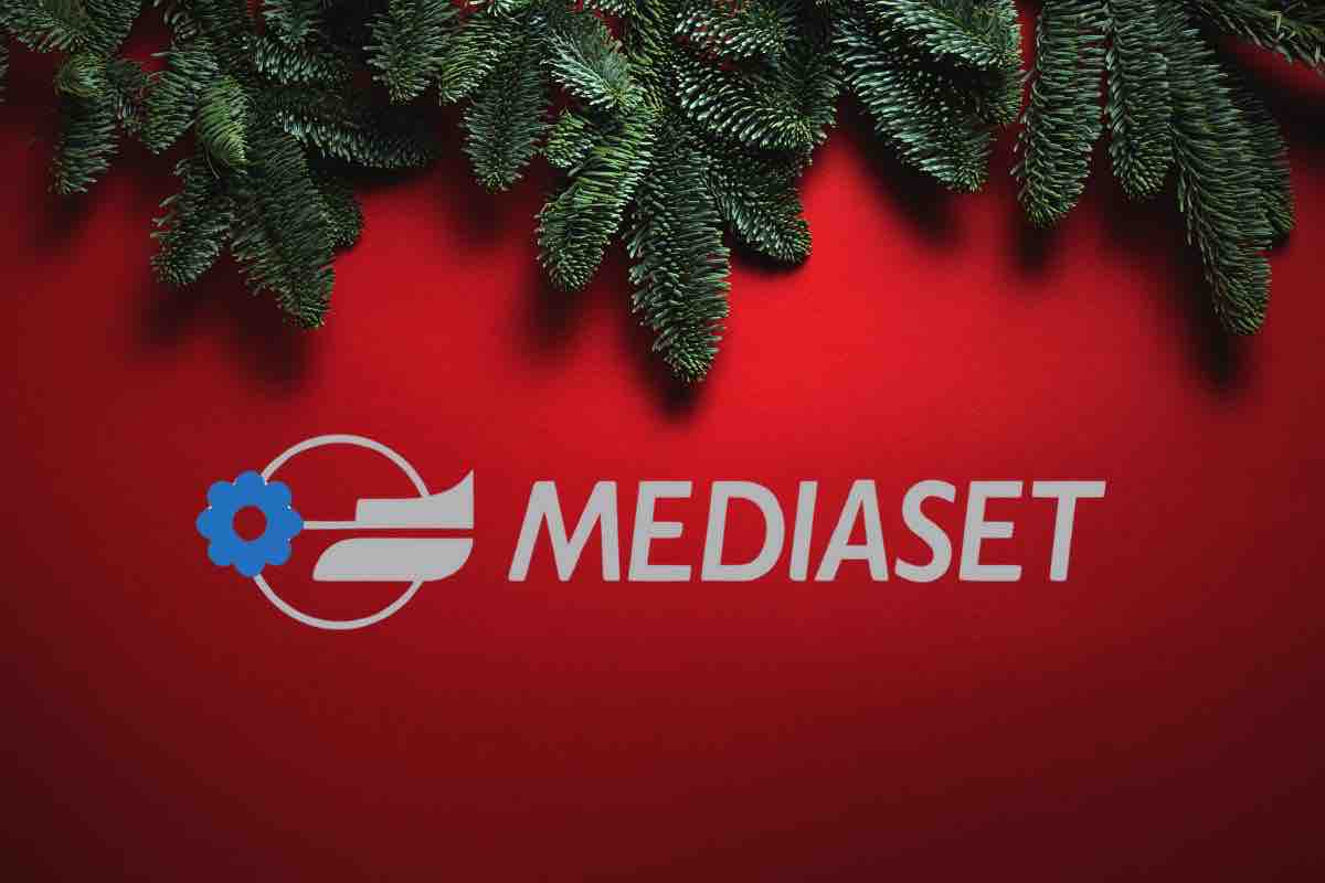 Mediaset logo ghirlanda natalizia